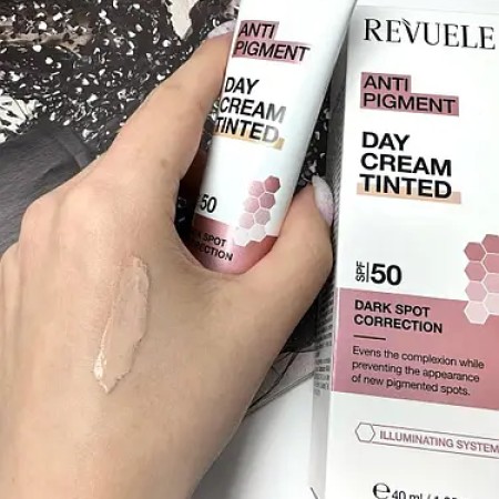 REVUELE ANTI PIGMENT DAY CREAM TINTED SPF 50 (40ml)