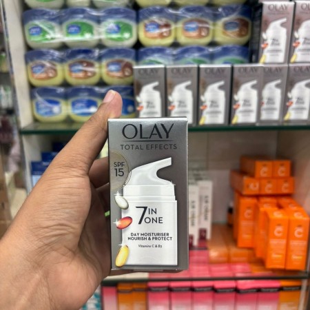 Olay Total Effects 7 in One Day Moisturiser Nourish & Protect SPF 15 50ml