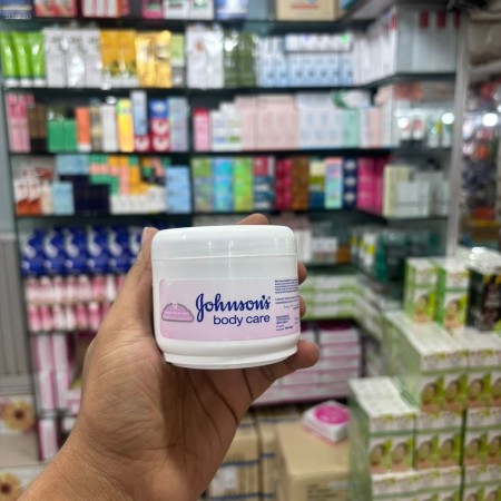 Johnson's 24-Hour Moisture Soft Cream 170g